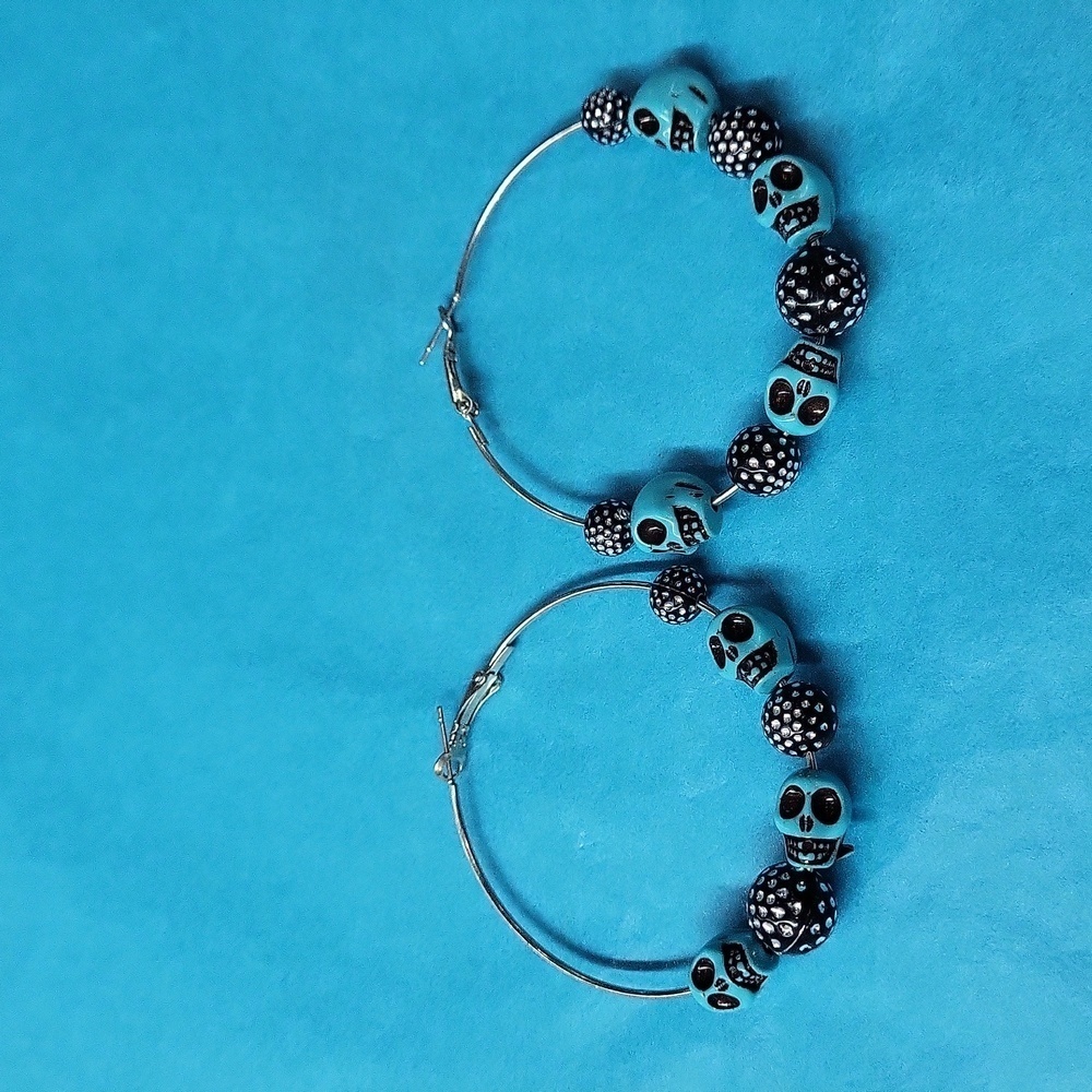 💀 Earrings